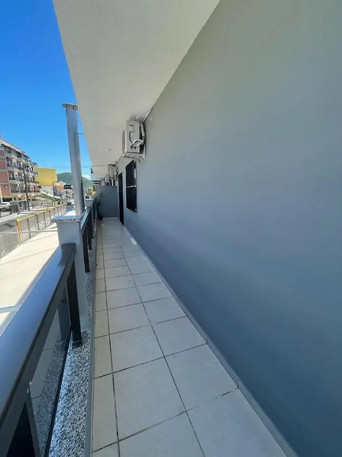 Dax Bombinhas Apartment 0*,