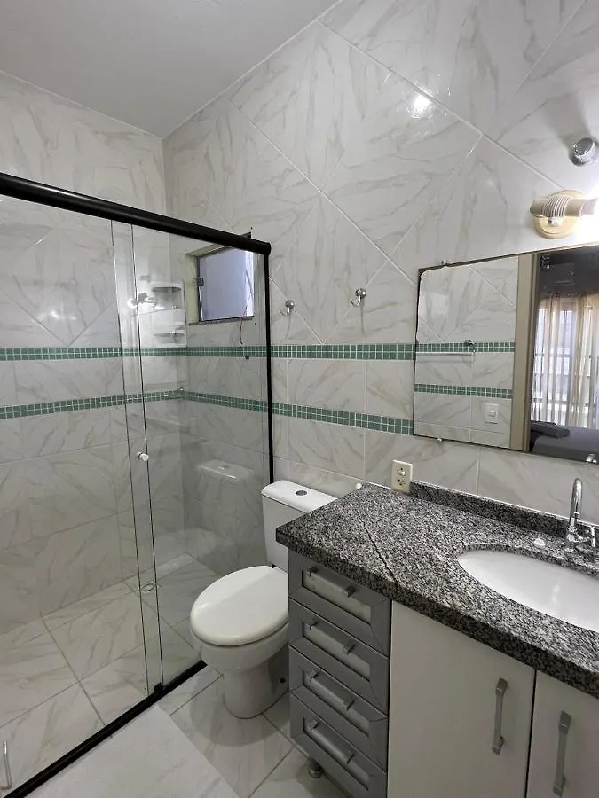 Apartamento Dax Bombinhas 0*,